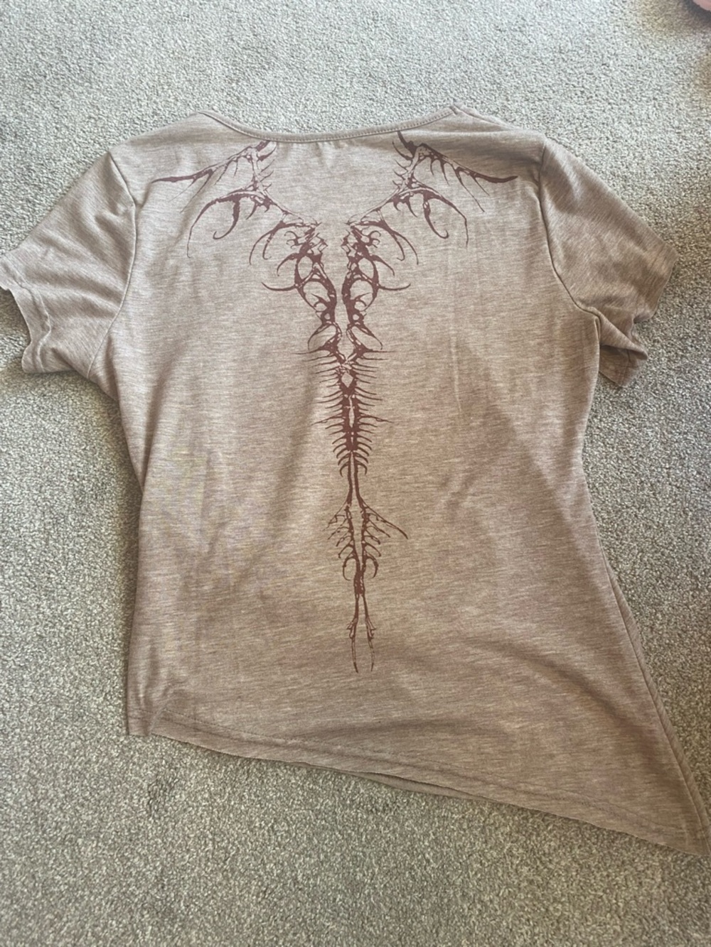 Asymmetrical Women’s Taupe Graphic Short-Sleeve Tee